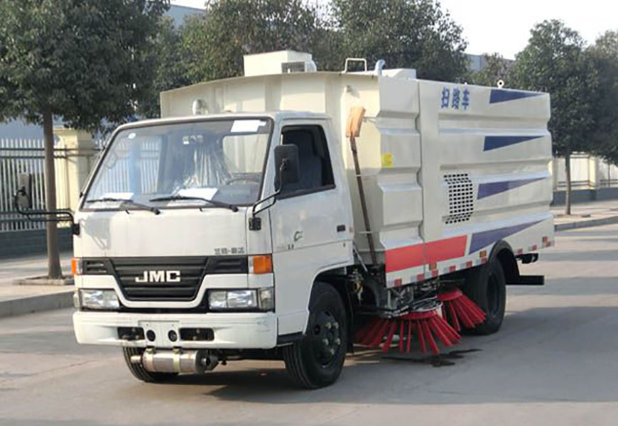 江鈴小(xiǎo)型掃路(lù)車