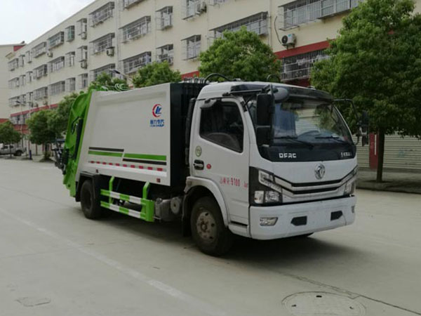 東風多(duō)利卡壓縮垃圾車 國(guó)六